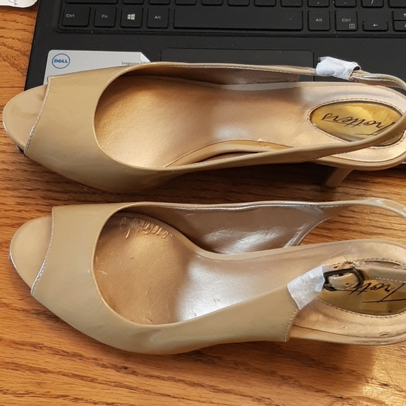 🚺 ladies shoes - Picture 7 of 10